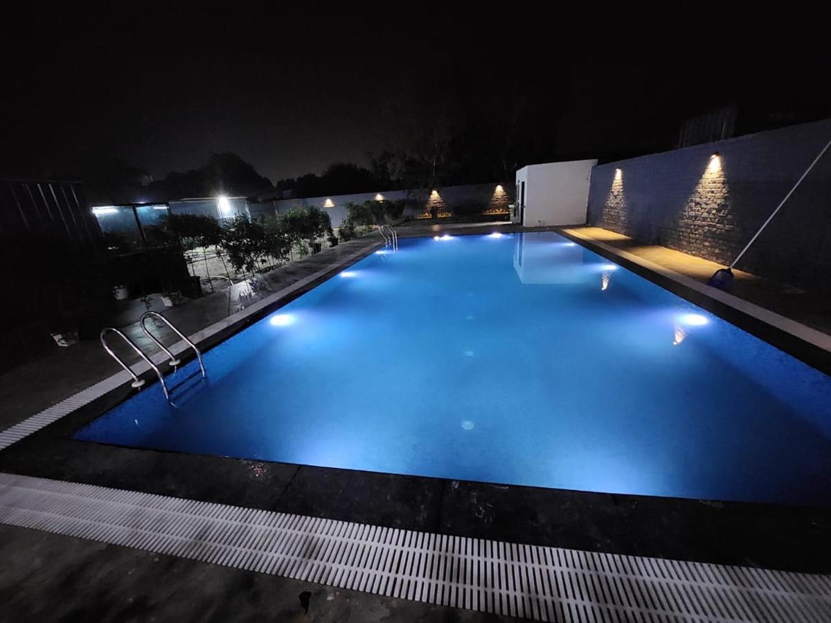 The Lagoon Samalkha Exterior photo